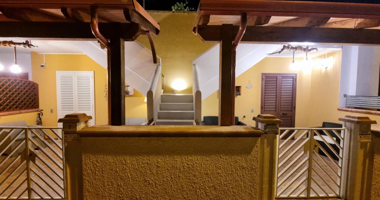 La Terrazza Dei Nonni Appartement Torre Specchia Ruggeri Buitenkant foto