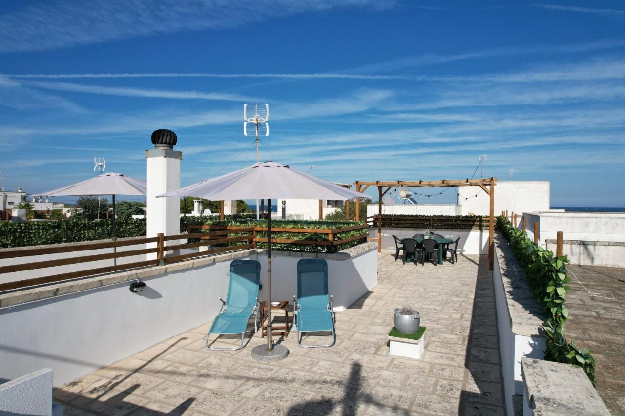 La Terrazza Dei Nonni Appartement Torre Specchia Ruggeri Buitenkant foto