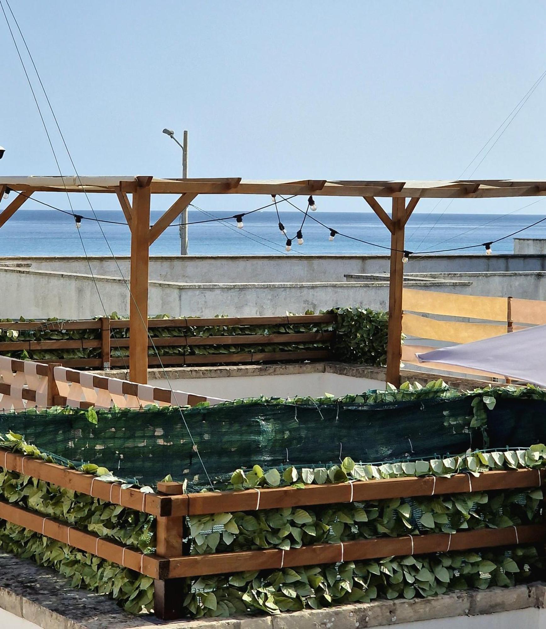 La Terrazza Dei Nonni Appartement Torre Specchia Ruggeri Buitenkant foto